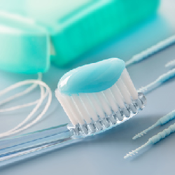 Zahnbürste - Das Kernstück der Zahnpflege im Alltag. Jeder sollte für sich das richtige Modell finden, wir helfen Ihnen dabei.