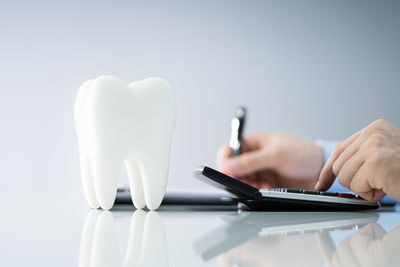 Finanzierung von Zahnersatz durch Finanzierungsservice