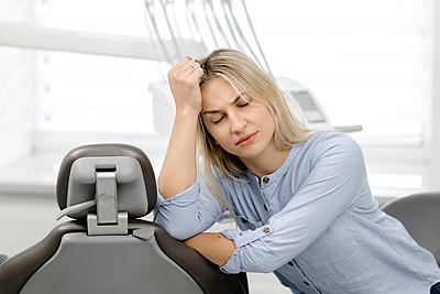 Frau mt Zahnarztangst